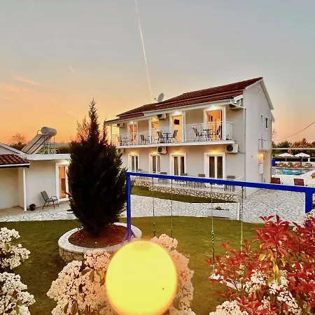 Sidari With Private Pool By Dadovillas Villa Ágios Ioánnis