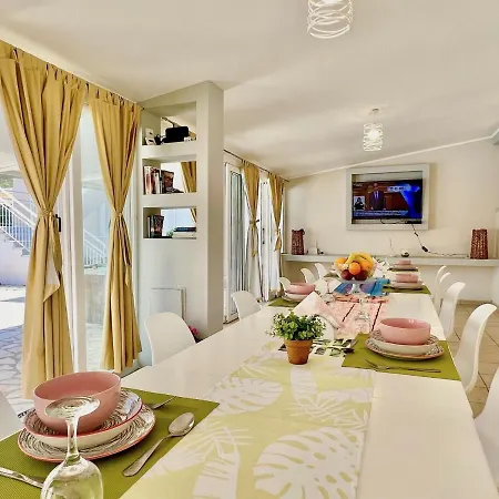 Sidari With Private Pool By Dadovillas *